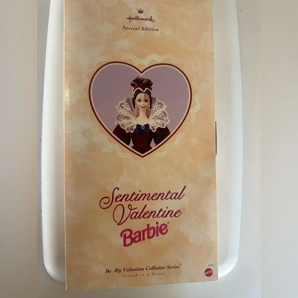 Hallmark special Edition 1996 Sentimental Valentine Barbie
